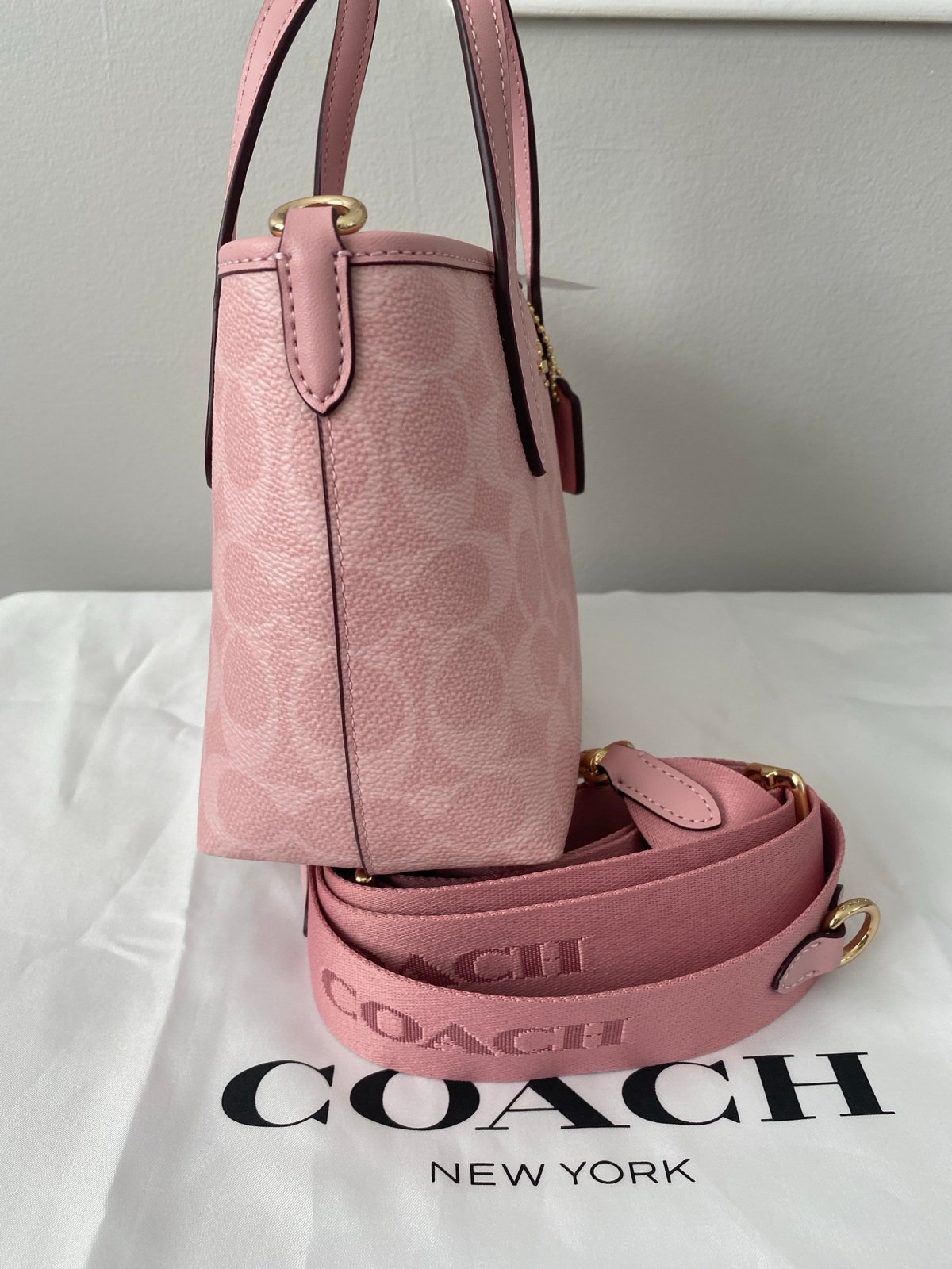 COACH PINK